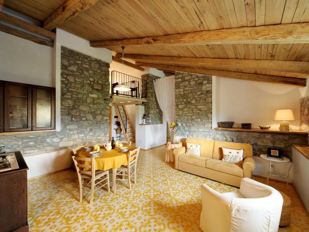Residenza Matarazzo E Le Sue Soffitte Apartman Castellabate Szoba fotó