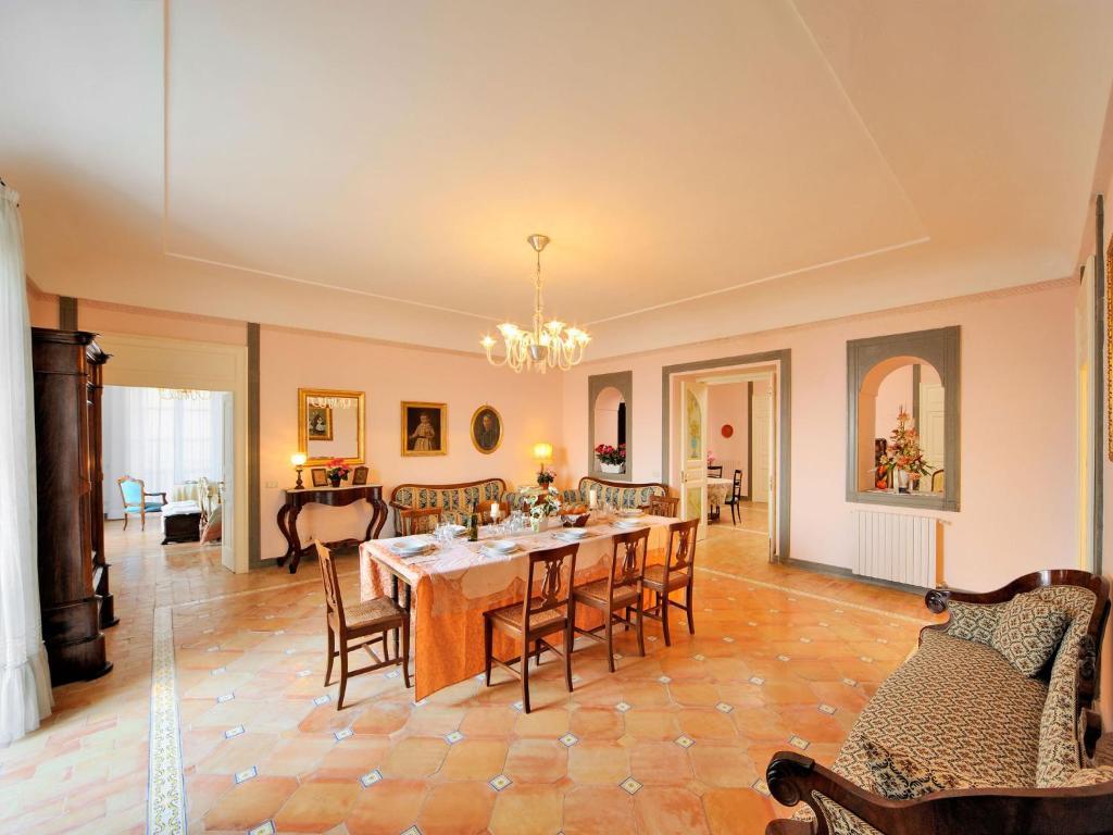 Residenza Matarazzo E Le Sue Soffitte Apartman Castellabate Szoba fotó